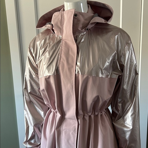 Noize Lilianna Raincoat - Picture 8 of 17